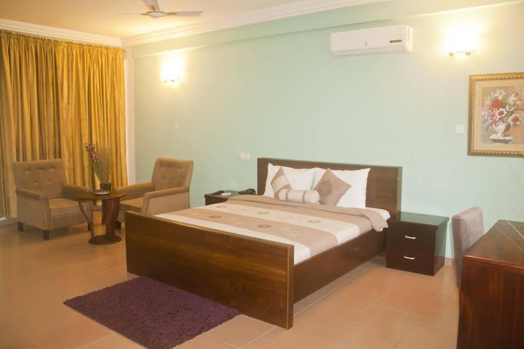 Consir Executive Lodge Accra Luaran gambar